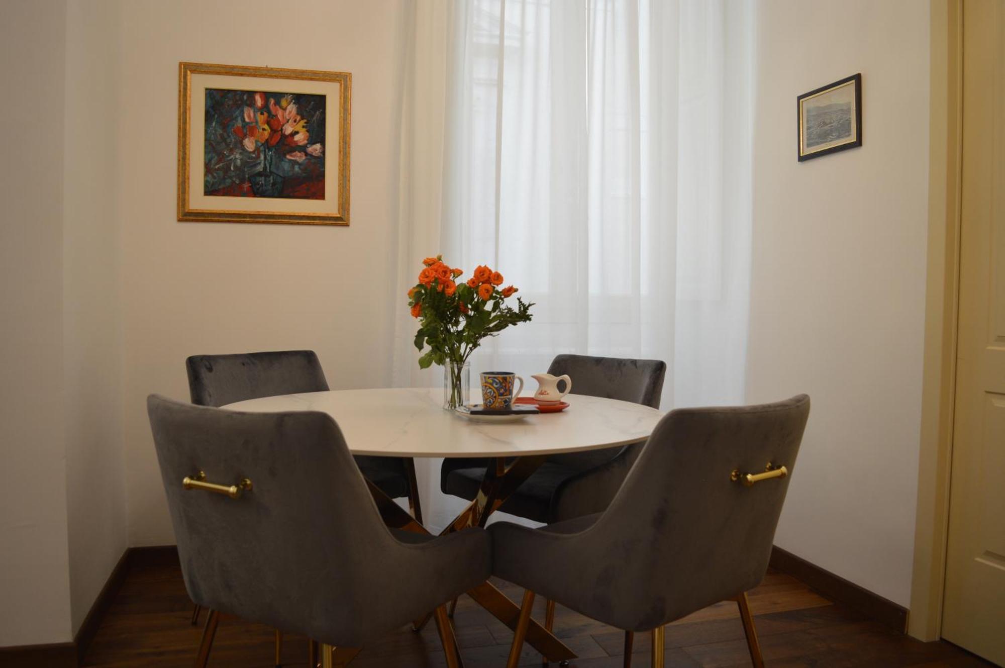 Palazzo Alferi- Affitti Brevi Italia Apartment *